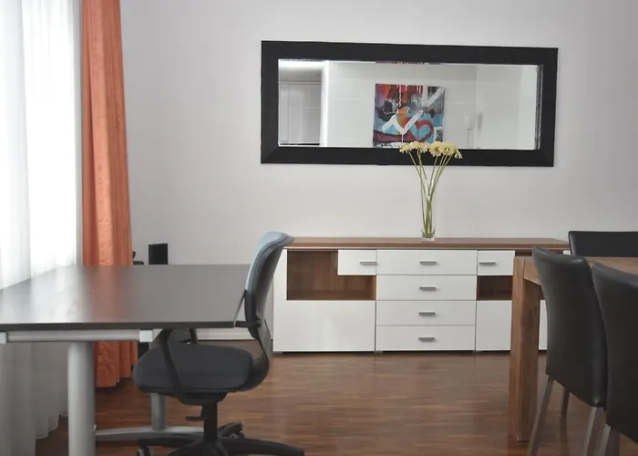 Апартаменты Stylish 1br Near And Opera - Flower 52